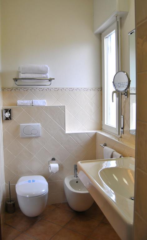Hotel Aquila Castelfranco Emilia Pokoj fotografie