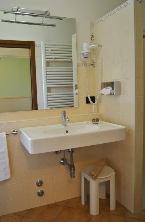 Hotel Aquila Castelfranco Emilia Pokoj fotografie