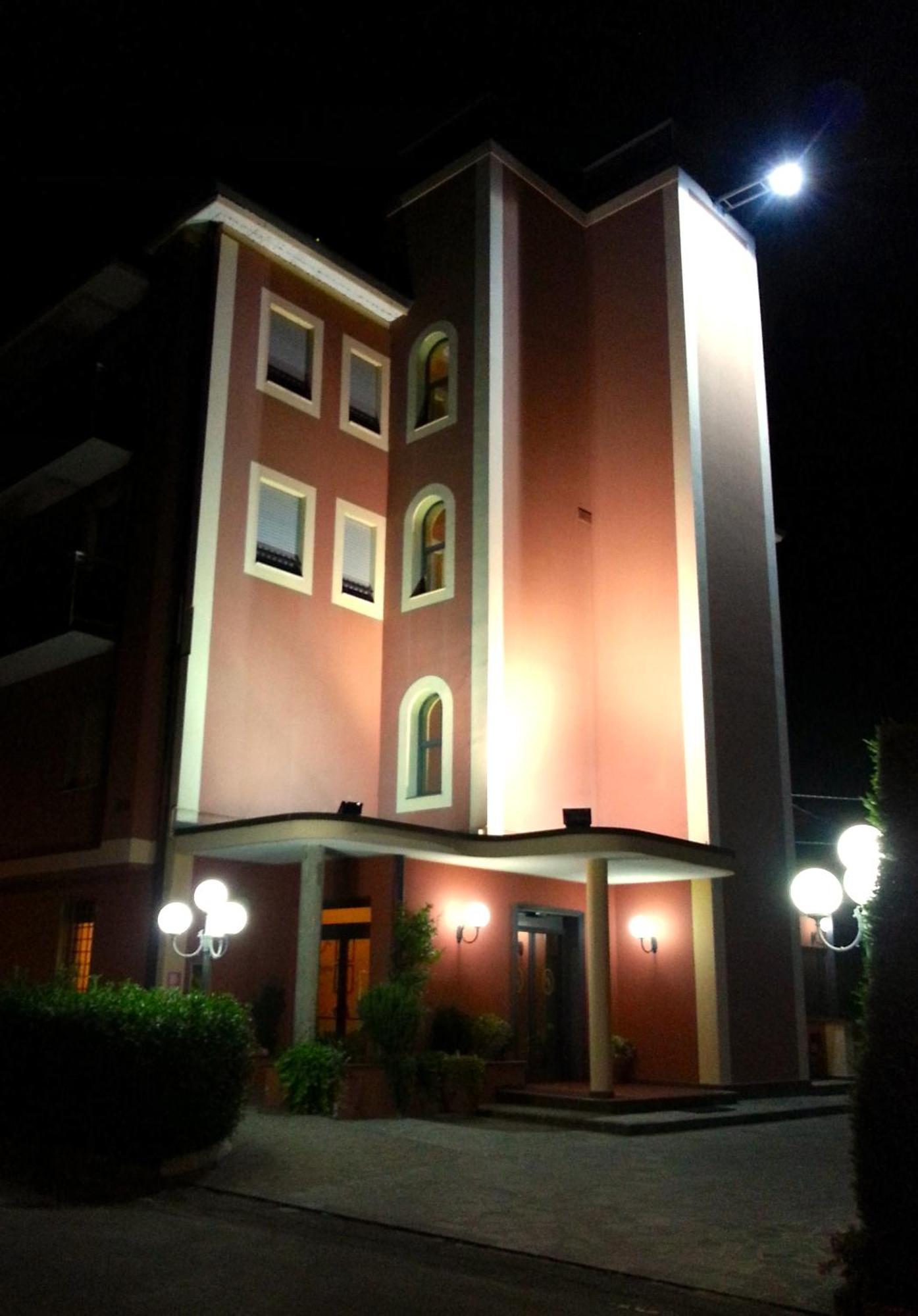 Hotel Aquila Castelfranco Emilia Exteriér fotografie